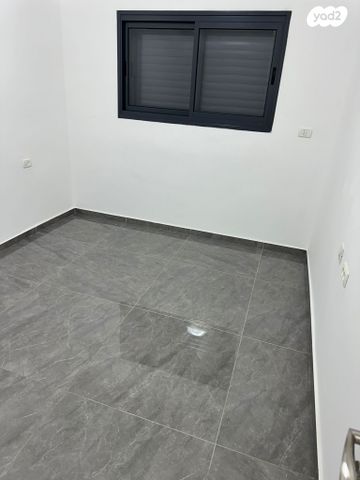 דירה, הנביאים 11, הנביאים, בת ים