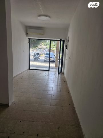 חנויות/ שטח מסחרי, בלפור, הגבול רוטשילד, בת ים