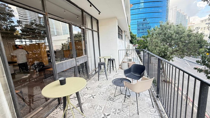 משרדים, דוד חכמי, מונטיפיורי, הרכבת, תל אביב יפו