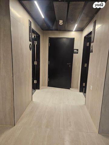 משרדים, שושנה דמארי 1, משכנות האומנים, קרית מוצקין