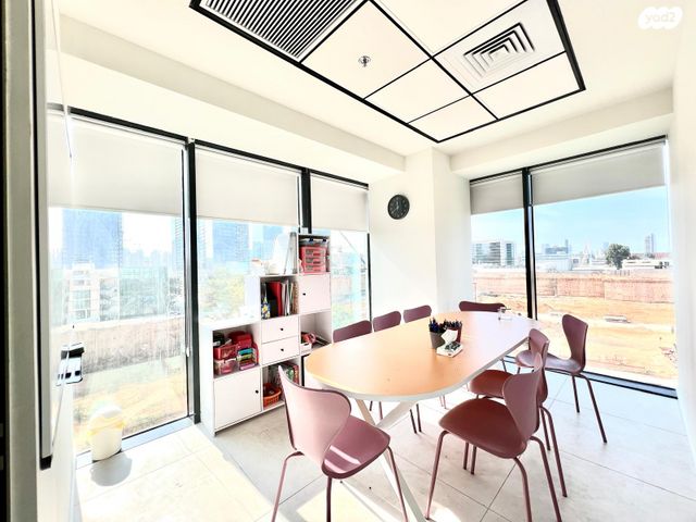 משרדים, משה דיין 10, פארקטק פתח תקווה / אזור תעשייה קרית אריה, פתח תקווה