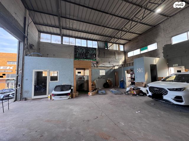 מבני תעשיה, פרדס חנה כרכור