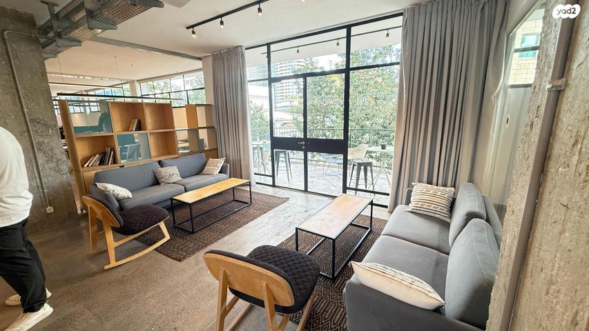 משרדים, דוד חכמי, מונטיפיורי, הרכבת, תל אביב יפו