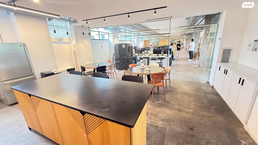 משרדים, דוד חכמי, מונטיפיורי, הרכבת, תל אביב יפו