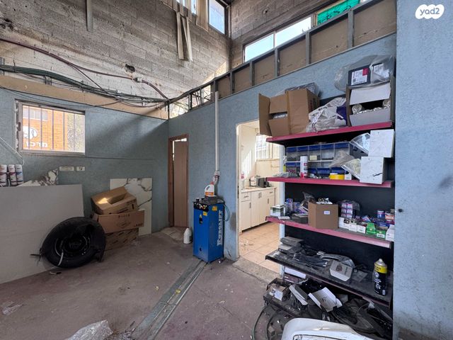 מבני תעשיה, פרדס חנה כרכור