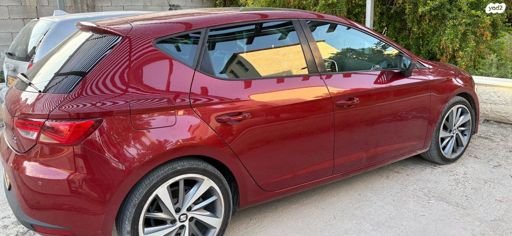 מודעת רכב סיאט לאון