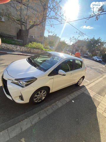 טויוטה יאריס