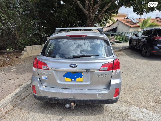 סובארו אאוטבק