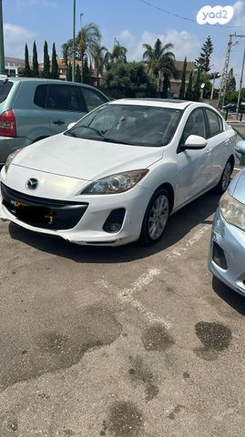 מודעת רכב מאזדה 3