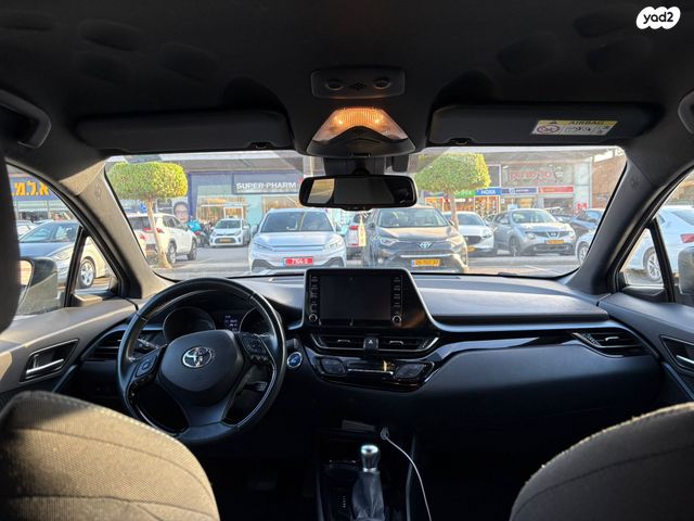 טויוטה C-HR