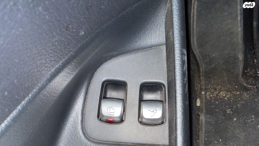 מודעת רכב מרצדס-בנץ E-class