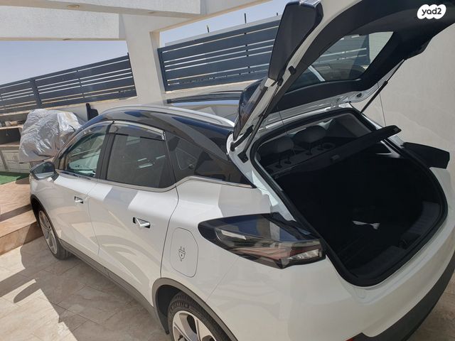 ג׳ילי Geometry C