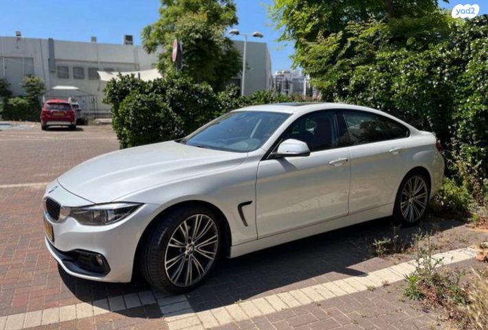 מודעת רכב ב מ וו סדרה 4