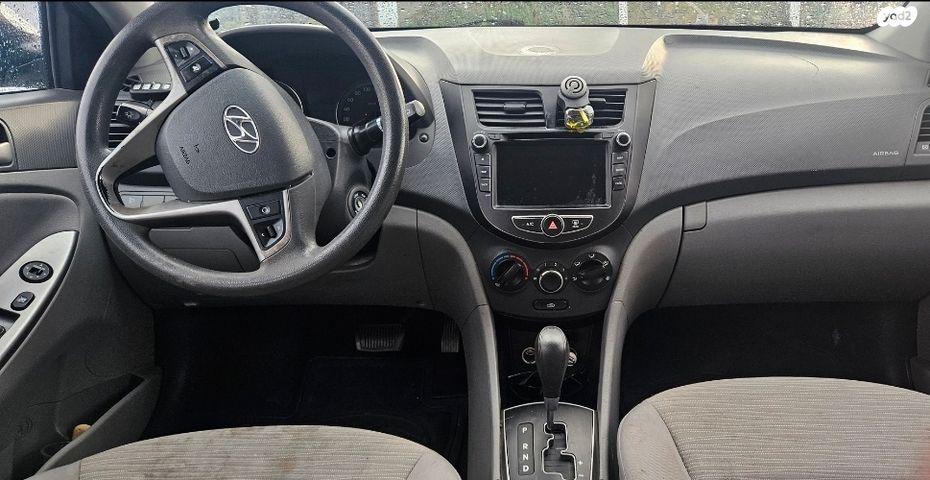 יונדאי אקסנט i25