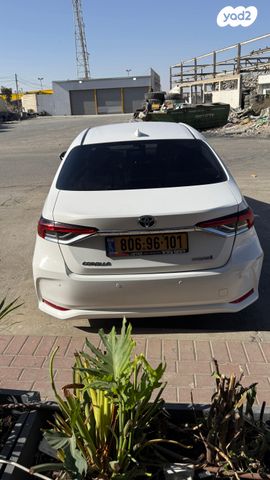 טויוטה קורולה