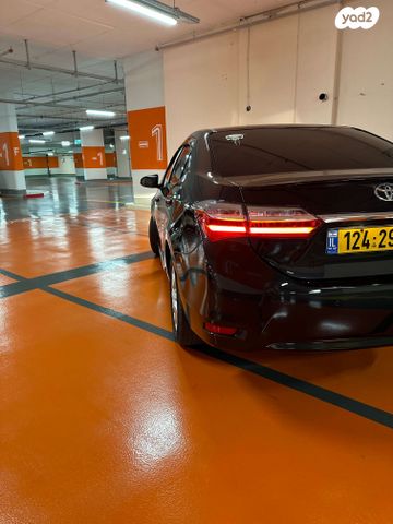 מודעת רכב טויוטה קורולה