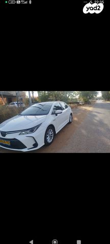 טויוטה קורולה