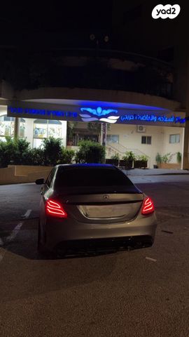 מודעת רכב מרצדס-בנץ C-class