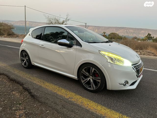 מודעת רכב פיג'ו 208