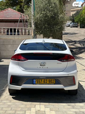 יונדאי איוניק