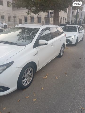 מודעת רכב טויוטה אוריס