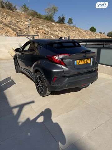 טויוטה C-HR