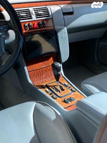 מרצדס-בנץ E-class