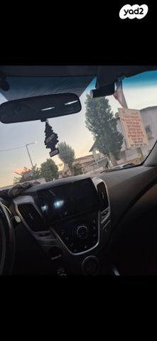 יונדאי ולוסטר