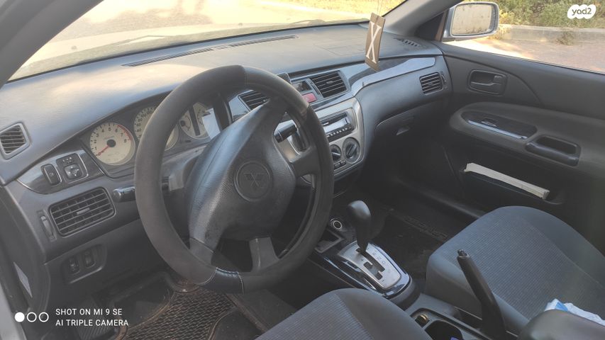 מיצובישי לנסר