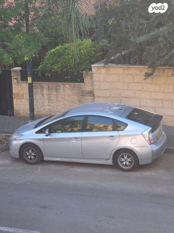 מודעת רכב טויוטה פריוס