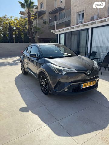טויוטה C-HR