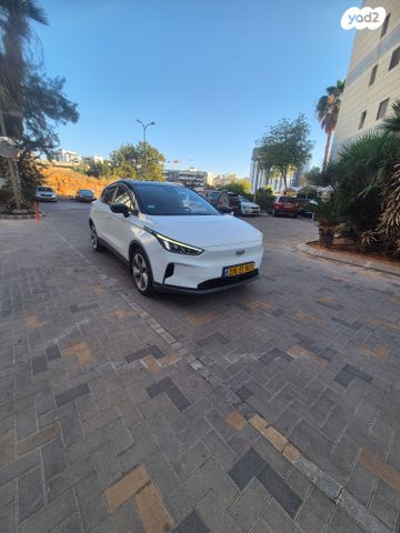 מודעת רכב ג׳ילי Geometry C