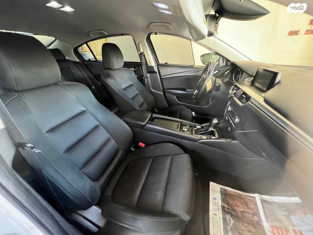 מודעת רכב מאזדה 6