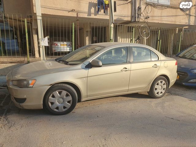 מודעת רכב מיצובישי לנסר