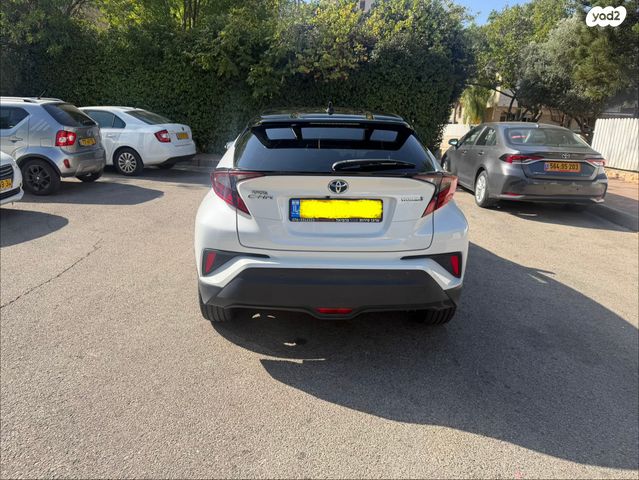 טויוטה C-HR