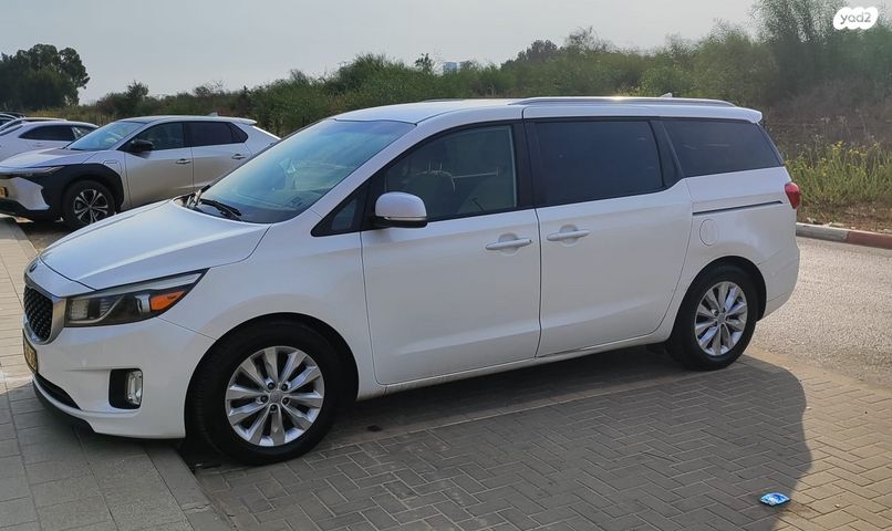 מודעת רכב קיה קרניבל