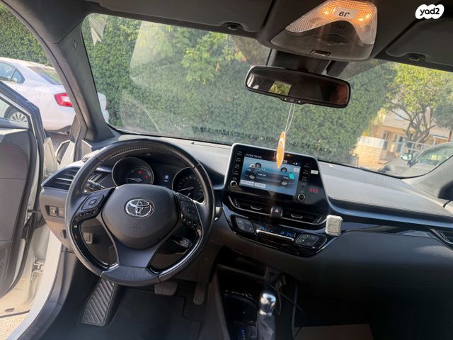 טויוטה C-HR