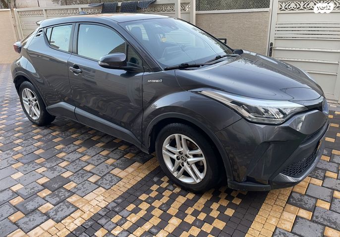 מודעת רכב טויוטה C-HR