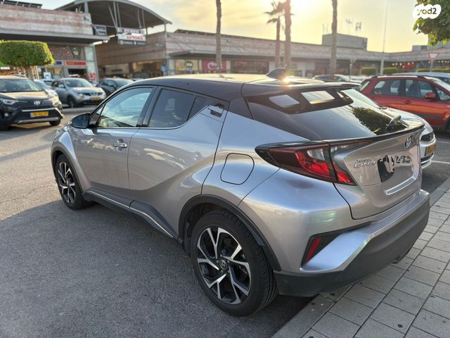 טויוטה C-HR