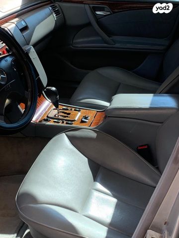 מודעת רכב מרצדס-בנץ E-class