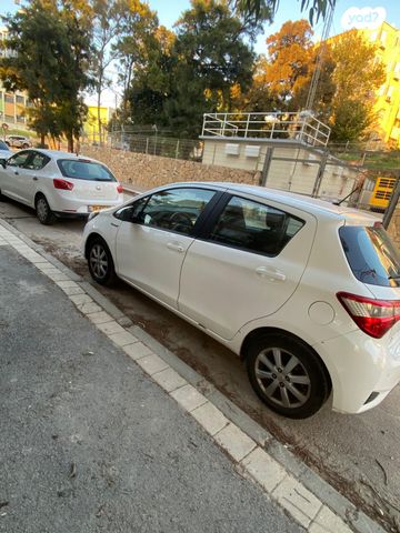 טויוטה יאריס