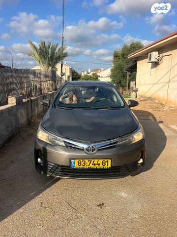 טויוטה קורולה