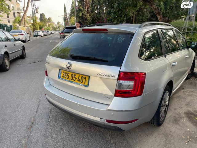 סקודה אוקטביה 