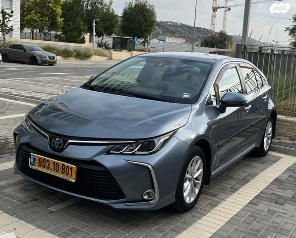 טויוטה קורולה