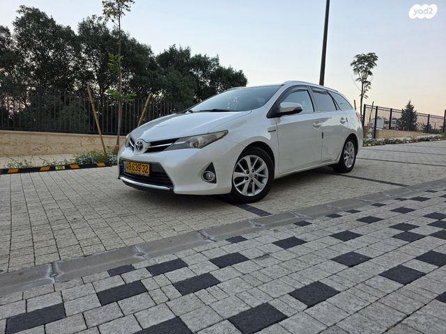 מודעת רכב טויוטה אוריס