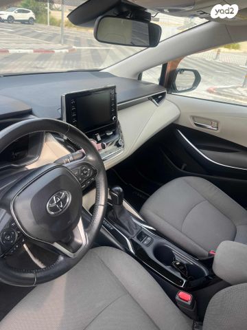 טויוטה קורולה