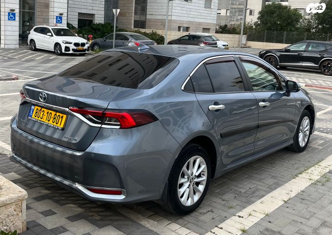 מודעת רכב טויוטה קורולה