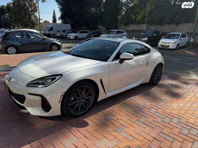 סובארו BRZ