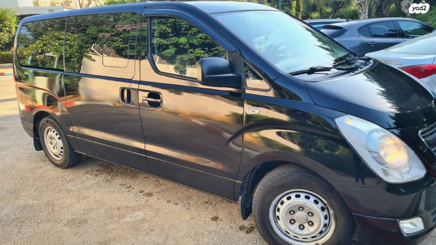 יונדאי H-1 / i800