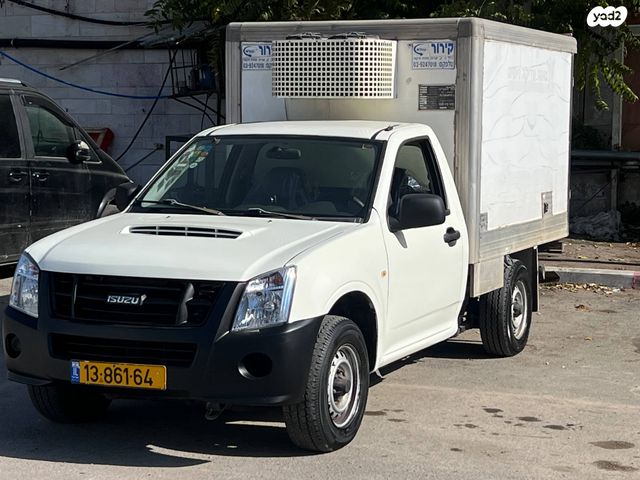 מודעת רכב איסוזו די-מקס